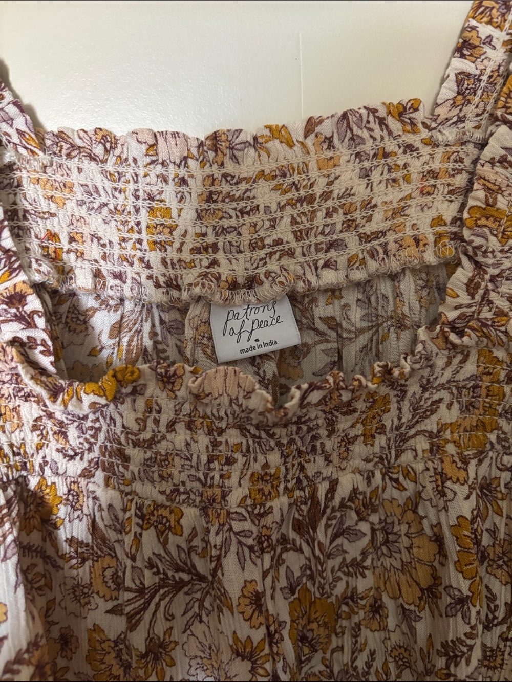 Floral gold tank - Picture 2 of 2